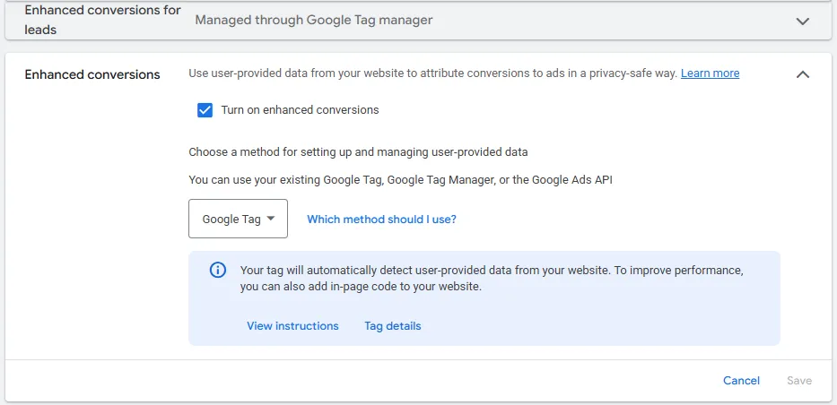 Configurações do Google Ads com a caixa "Turn on enhanced conversions" marcada e o seletor de método de implementação